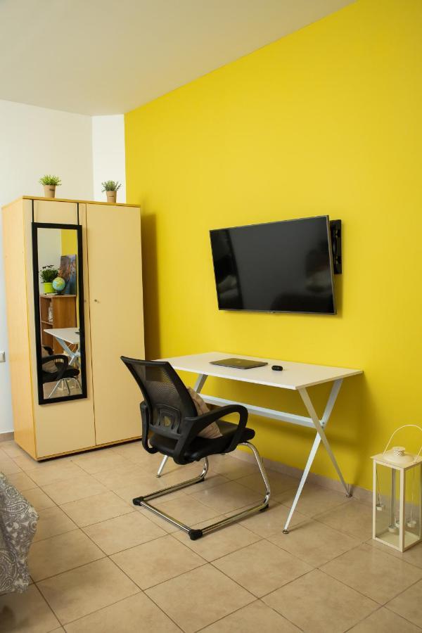 Warm Studio Apartment In Heraklion Luaran gambar